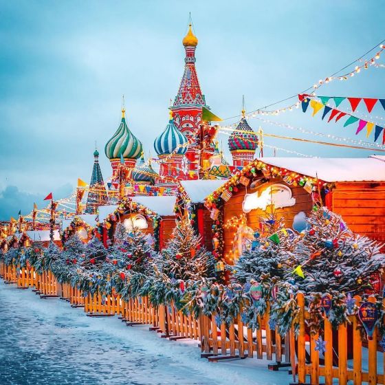 Где отдохнуть на Новый год в России: романтика полярной ночи, салют в горах и горячие источники